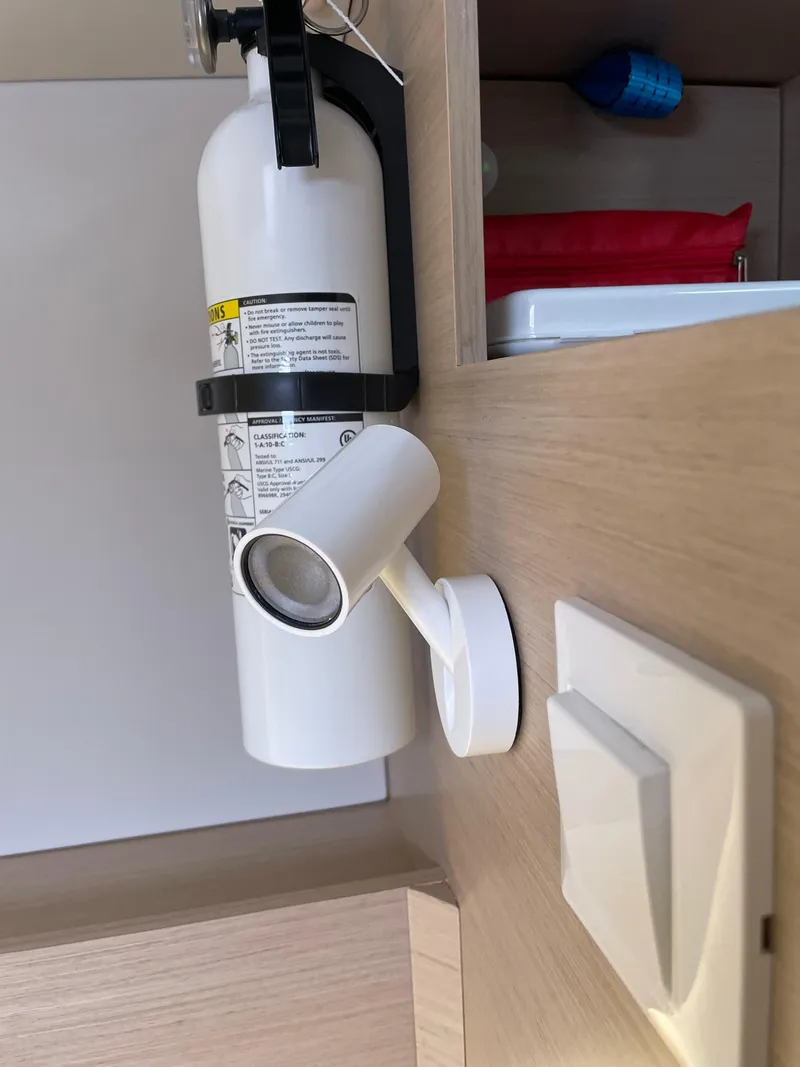 Slide: The Image of Beneteau Oceanis 30.1 2022 - 28