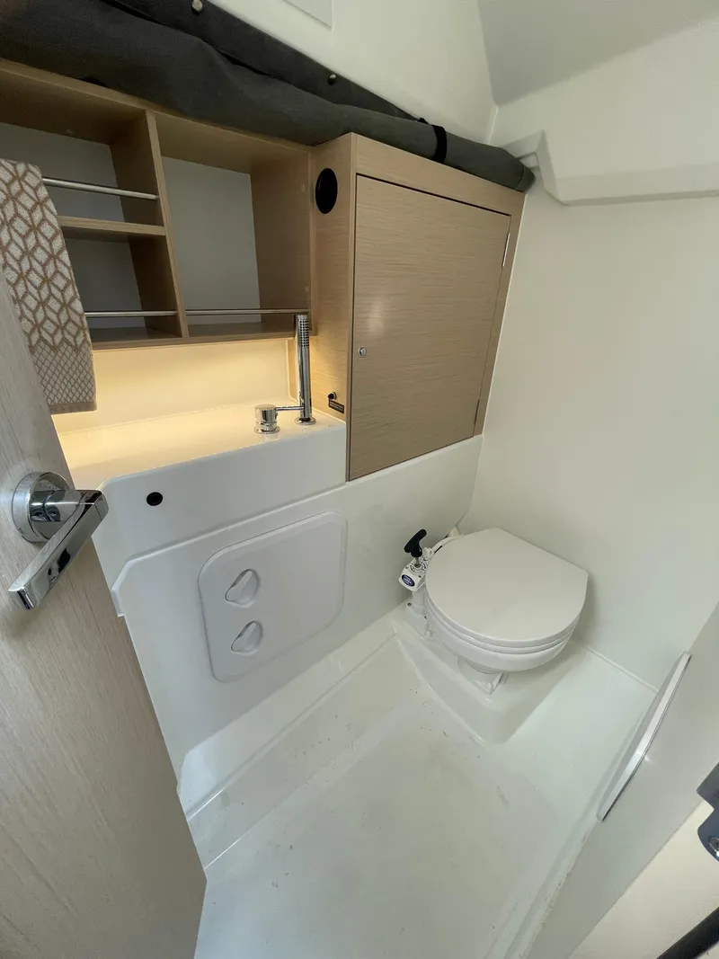 Slide: The Image of Beneteau Oceanis 30.1 2022 - 30