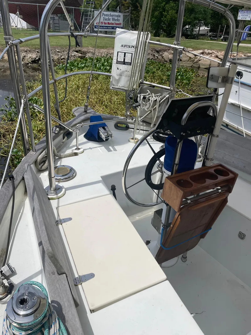 Slide: The Image of Beneteau Oceanis 30.1 2022 - 40