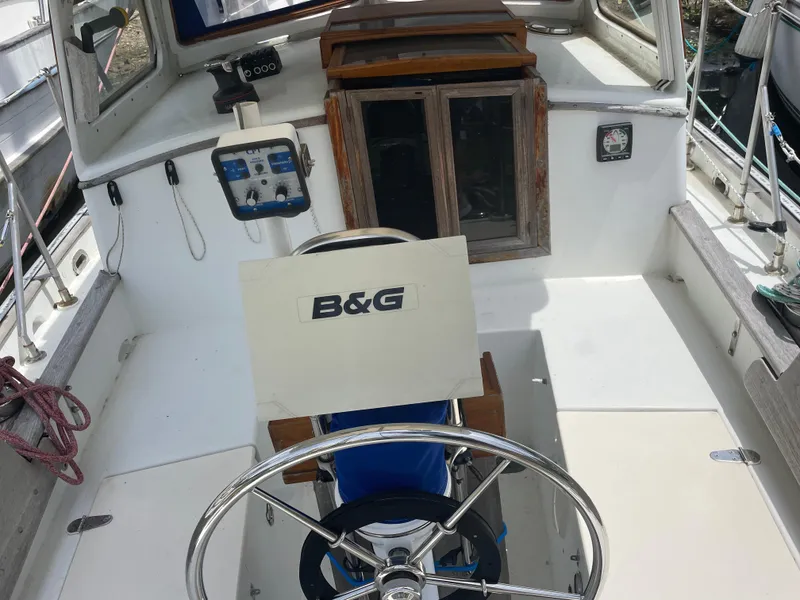 Slide: The Image of Beneteau Oceanis 30.1 2022 - 41