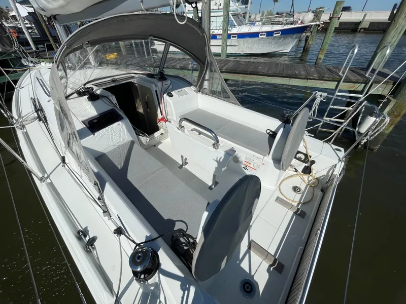 Slide: The Image of Beneteau Oceanis 30.1 2022 - 7