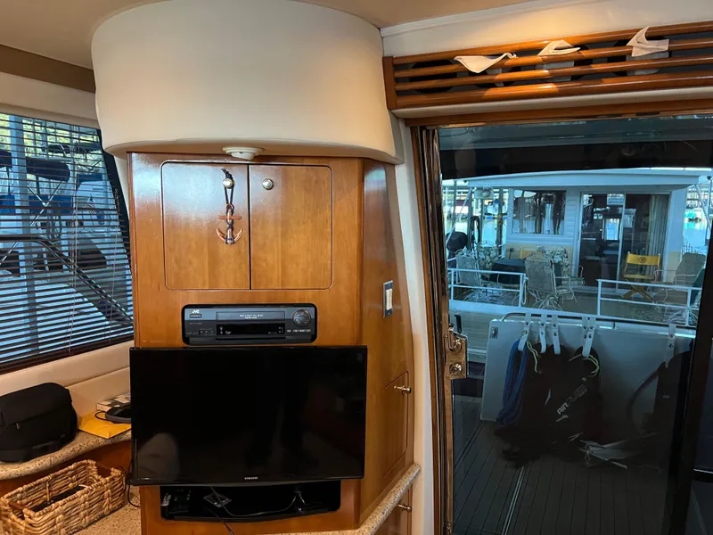 Slide: The Image of Carver Yachts 450 Voyager Pilothouse 2001 - 71