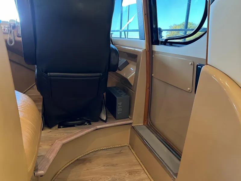 Slide: The Image of Carver Yachts 450 Voyager Pilothouse 2001 - 73