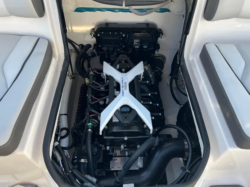 Slide: The Image of 2025 Yamaha SX190 engine compartment, showcasing modern design and efficient layout. - 21