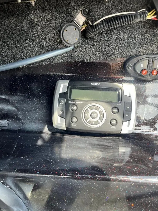 Slide: The Image of Clarion audio system in 2018 Legend Trailers V20 interior. - 15