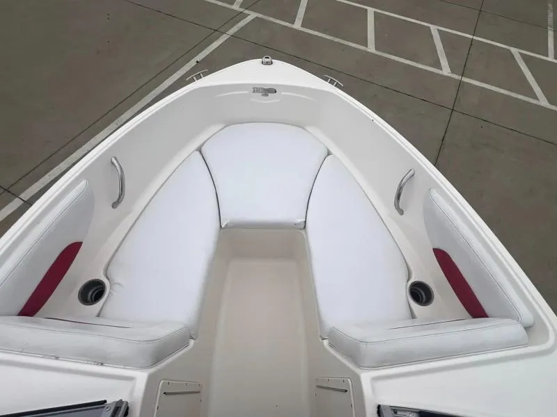 Slide: The Image of Chaparral 19 H20 2016 - 17