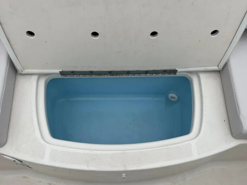 Slide: The Image of Chaparral 19 H20 2016 - 21