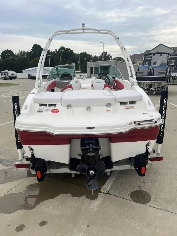 Slide: The Image of Chaparral 19 H20 2016 - 4