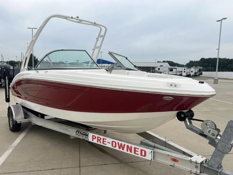 Slide: The Image of Chaparral 19 H20 2016 - 7