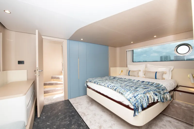 Slide: The Image of Luxurious bedroom interior of 2023 Azimut Fly 68 yacht with modern design. - 17