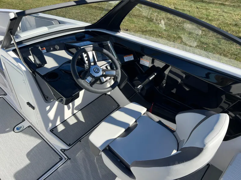 Slide: The Image of Yamaha AR220 2025 - 13