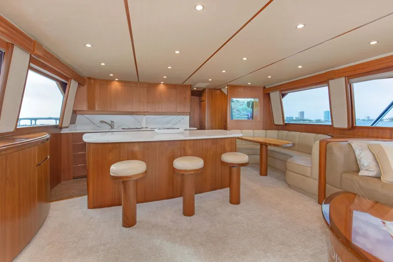 Slide: The Image of Viking 70 Convertible 2015 - 50