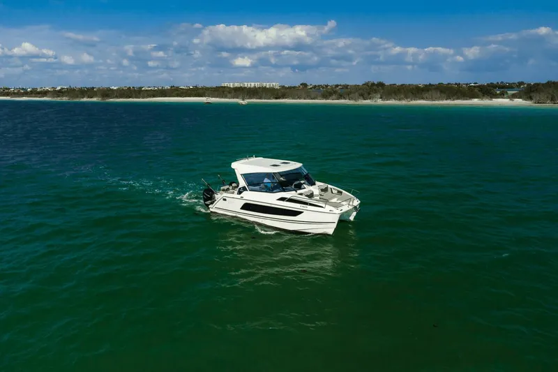 Slide: The Image of Aquila 36 Sport 2020 - 17