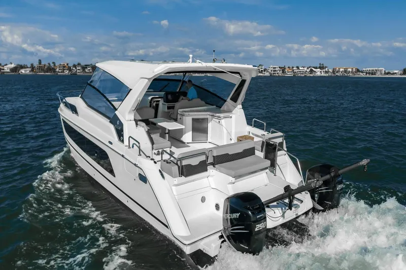 Slide: The Image of Aquila 36 Sport 2020 - 4