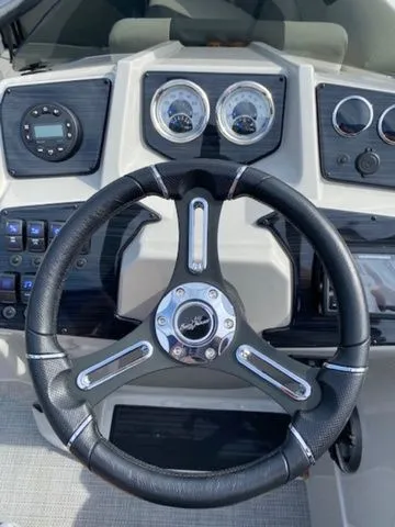 Slide: The Image of SunChaser Geneva Sport 21 SB DH 2024 - 11