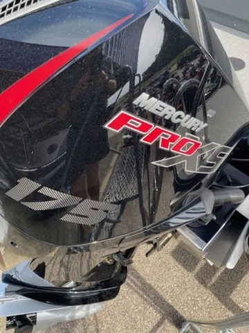 Slide: The Image of SunChaser Geneva Sport 21 SB DH 2024 - 13