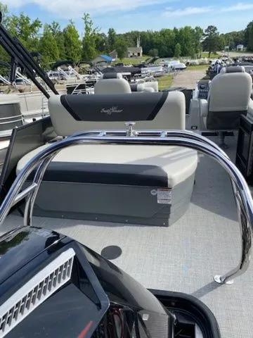 Slide: The Image of SunChaser Geneva Sport 21 SB DH 2024 - 14