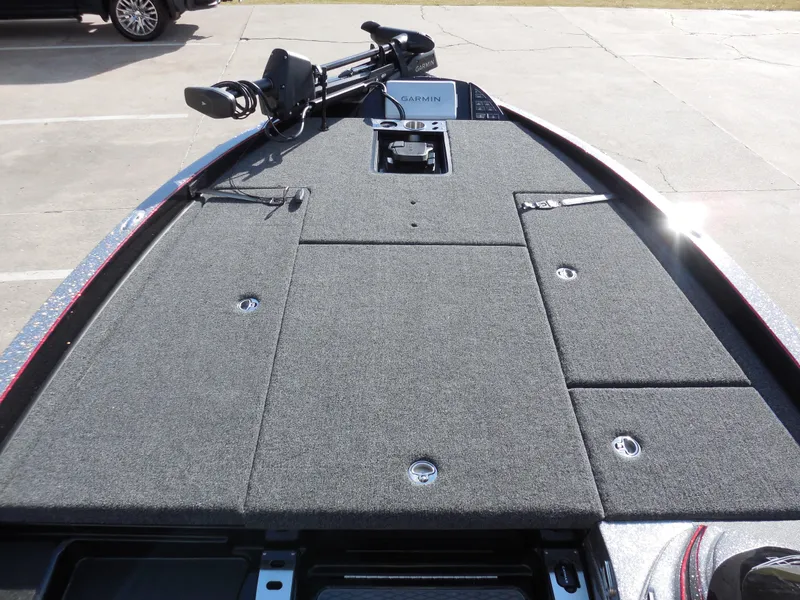 Slide: The Image of Caymas CX 20 PRO 2025 - 5