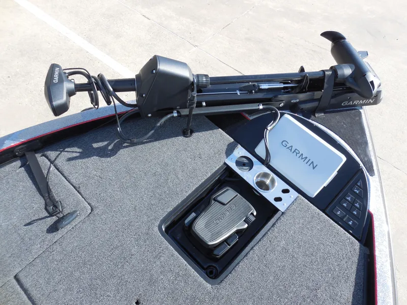 Slide: The Image of Caymas CX 20 PRO 2025 - 6