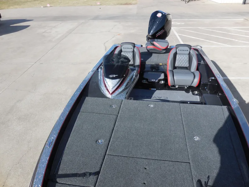 Slide: The Image of Caymas CX 20 PRO 2025 - 7