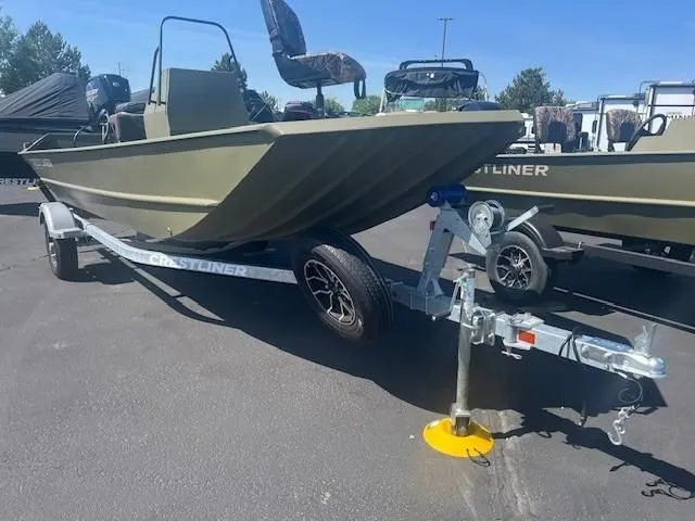 Slide: The Image of Crestliner CRESTLINER C186TN 2025 - 3