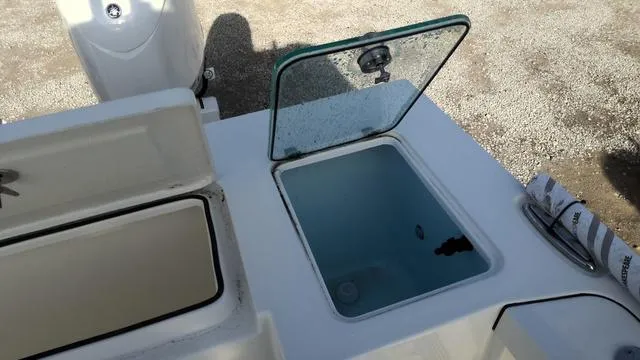 Slide: The Image of Parker Marine 2600 Center Console 2025 - 21