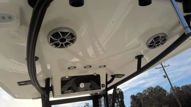 Slide: The Image of Parker Marine 2600 Center Console 2025 - 24