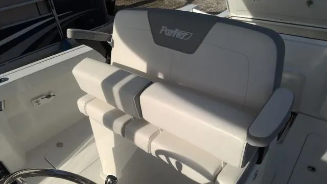Slide: The Image of Parker Marine 2600 Center Console 2025 - 28