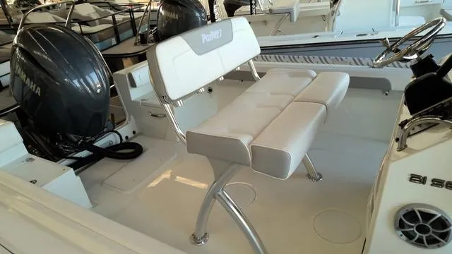 Slide: The Image of Parker Marine 21SE Center Console 2025 - 11