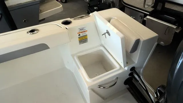 Slide: The Image of Parker Marine 21SE Center Console 2025 - 14