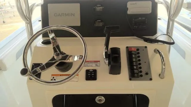 Slide: The Image of Parker Marine 21SE Center Console 2025 - 17