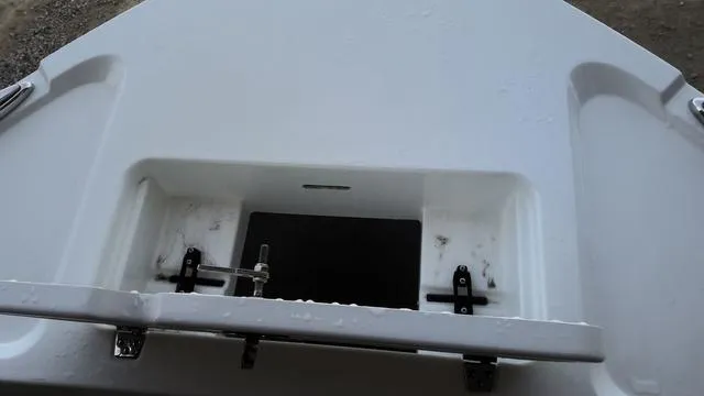 Slide: The Image of Parker Marine 21SE Center Console 2025 - 24