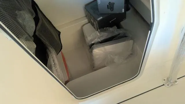 Slide: The Image of Parker Marine 21SE Center Console 2025 - 29