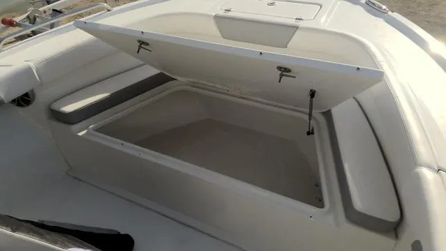 Slide: The Image of Parker 21SE Center Console 2025 - 26