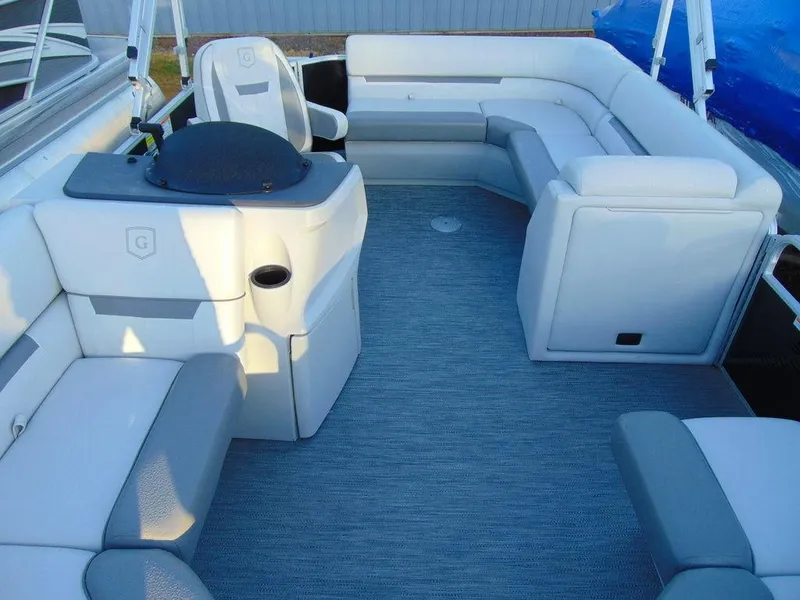 Slide: The Image of Godfrey Xperience 1680 CX 25 in 2023 - 8