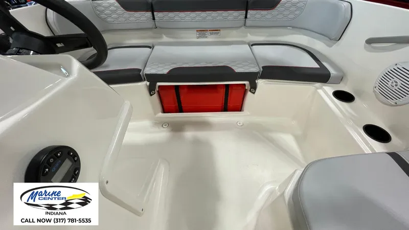 Slide: The Image of Bayliner Bayliner M-15 2021 - 15