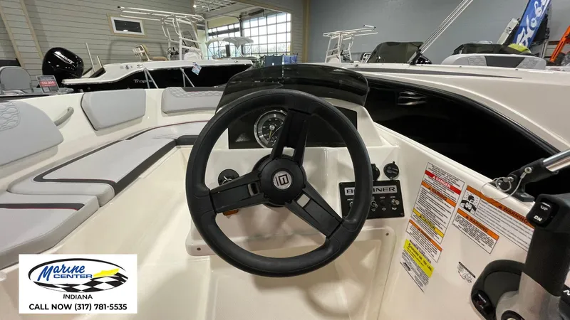 Slide: The Image of Bayliner Bayliner M-15 2021 - 9