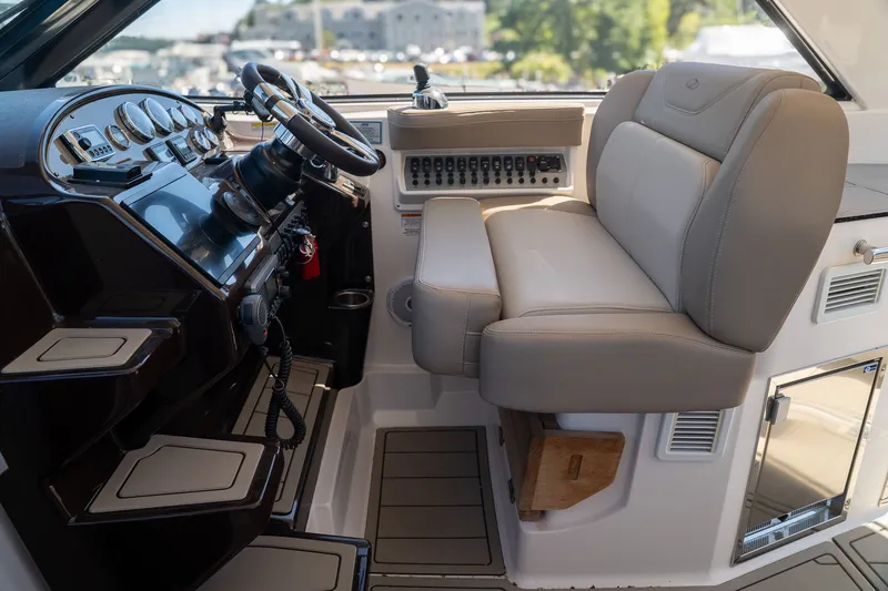 Slide: The Image of Regal 35 Sport Coupe 2014 - 11