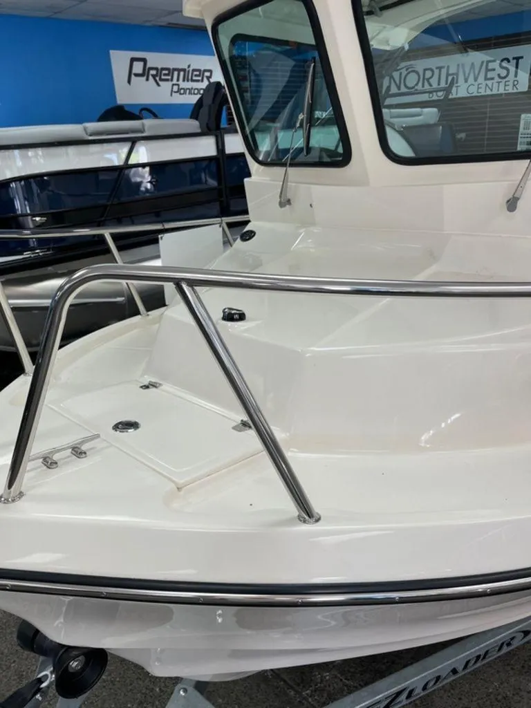 Slide: The Image of Arima 195 Sea Chaser - Yellowtail 2026 - 11