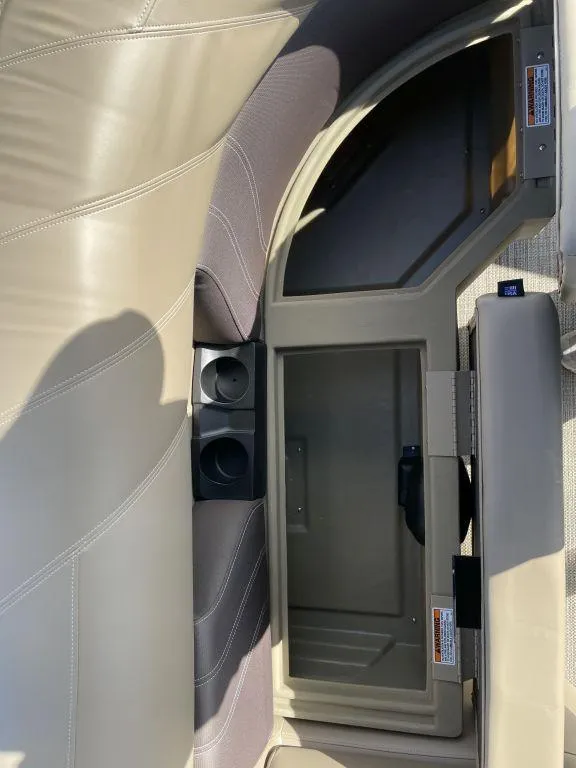 Slide: The Image of Sylvan 822 LZ Mirage 2025 - 15