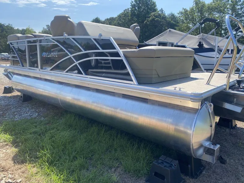 Slide: The Image of Sylvan Mirage 822 CLS DH 2025 - 12