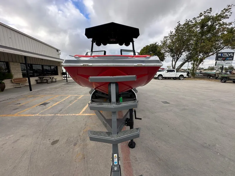 Slide: The Image of Tigé 24RZX 2025 - 7