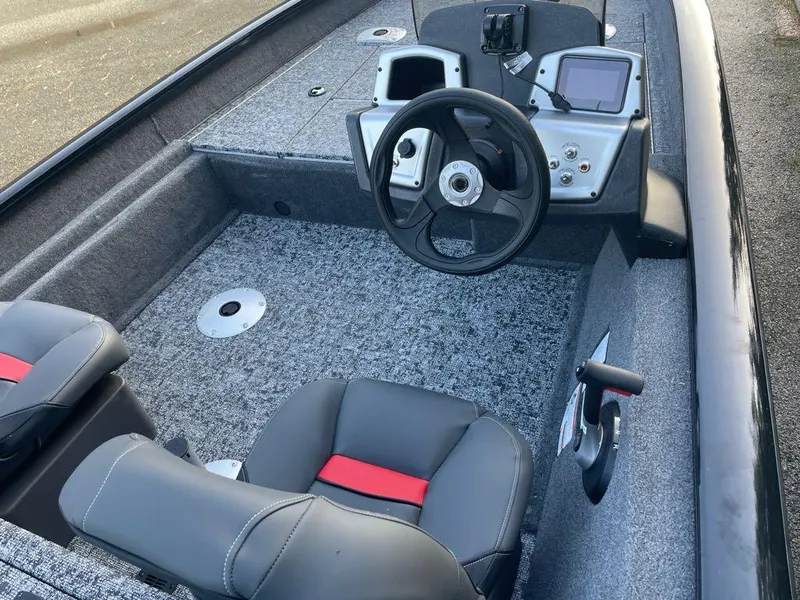 Slide: The Image of Tracker Pro Team 175 Crappie Edition 2025 - 72