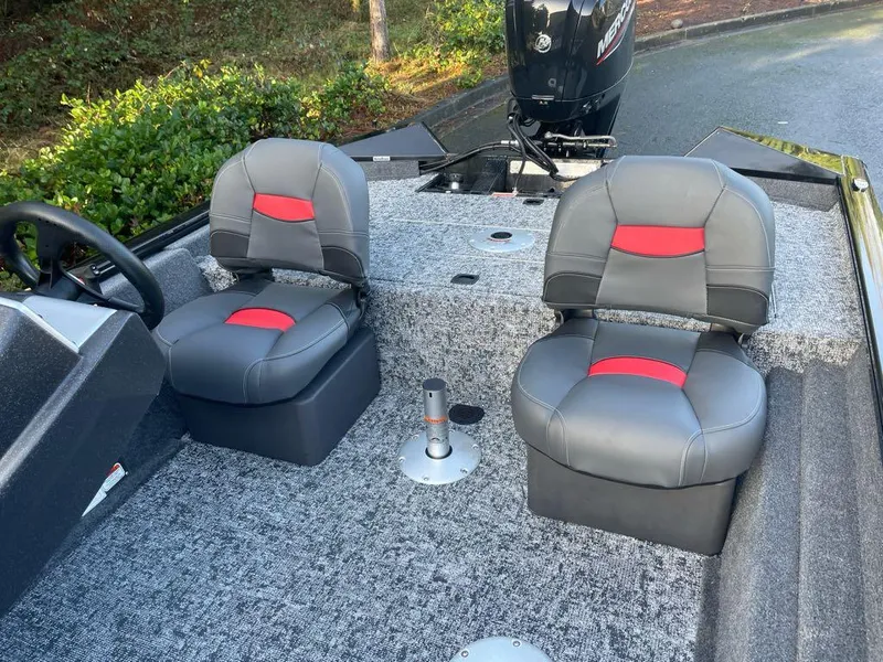 Slide: The Image of Tracker Pro Team 175 Crappie Edition 2025 - 74