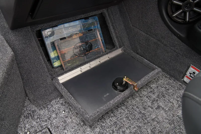 Slide: The Image of Tracker Targa V-18 WT 2025 - 58