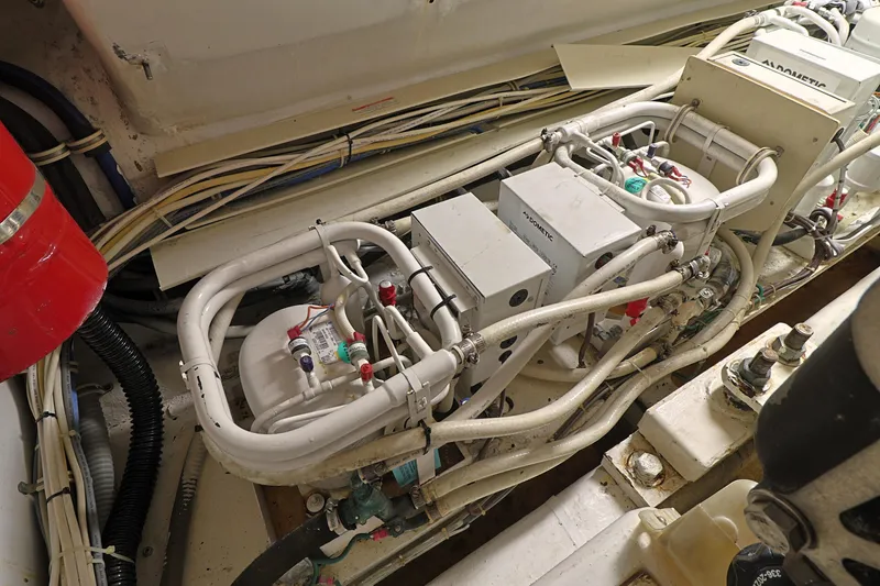 Slide: The Image of Hatteras 54 Convertible 2004 - 58