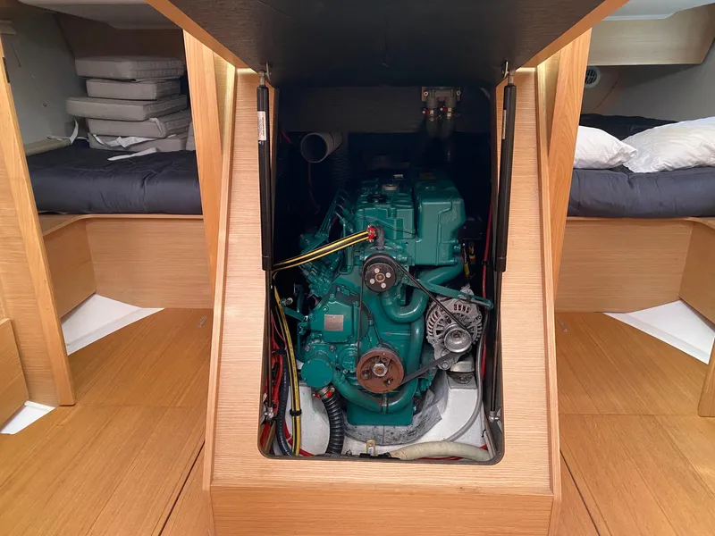 Slide: The Image of 2021 Dufour 390 - Faith - 101