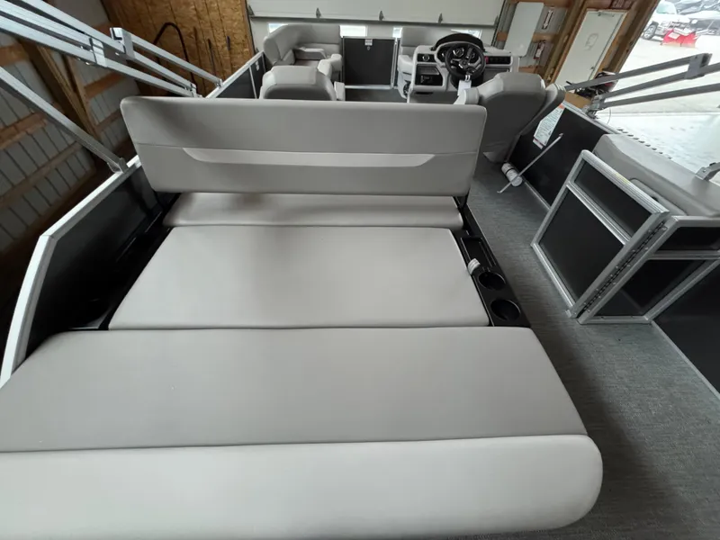 Slide: The Image of Xperience 2286SFLX 2025 - 14