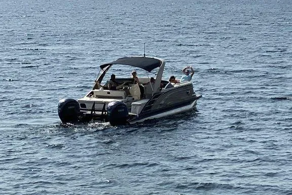 Slide: The Image of 2021 Bennington 27 QXSBWA X2 boat dashboard with controls and display screen. - 8