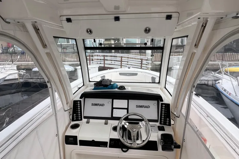 Slide: The Image of Windshield Overhead Lockers - 6